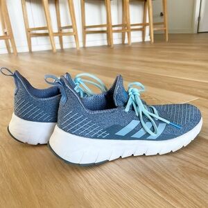 Women’s Adidas Ortholite Sneakers Size 6